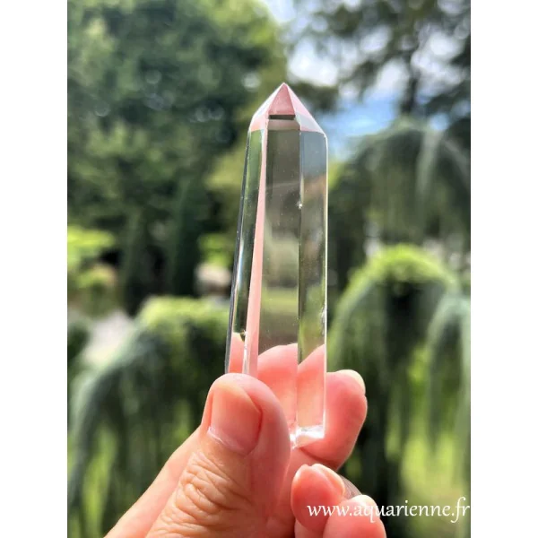 Cristal de roche de lithothérapie – pointe unique haute vibration