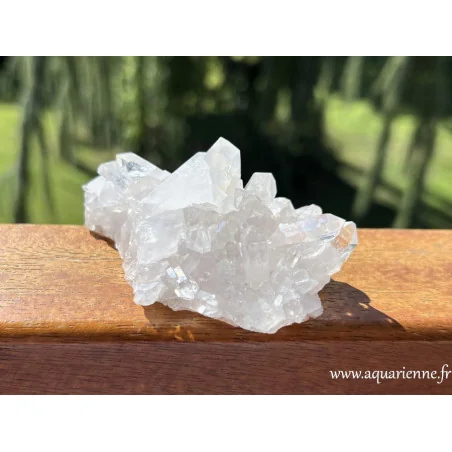 Druse de Quartz clair ou Cristal de roche, pierre de lumière
