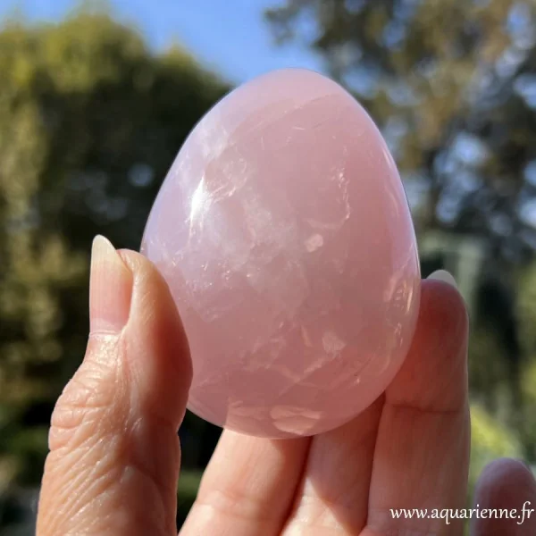Œuf en Quartz rose – pierre d’amour et de douceur