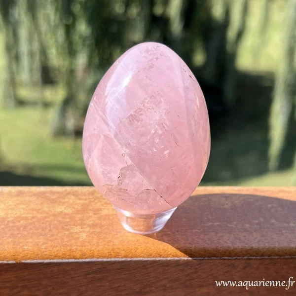 Œuf en Quartz rose – pierre d’amour et de compassion. Pièce unique.