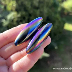Paire d’Hématites Titane magnétisées aux reflets arc-en-ciel