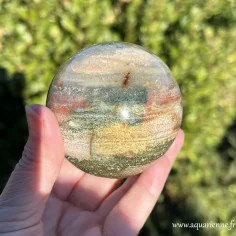 Sphère en Jaspe polychrome de Madagascar - 72 mm - 539g. Enracinement, courage, confiance.