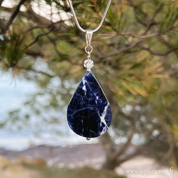 Goutte de Sodalite d’Ontario – pendentif Création Aquarienne