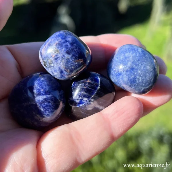 Pierre roulée Sodalite du Brésil Aquarienne Boutique