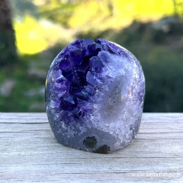 Géode Améthyste violette décoration énergétique apaisante