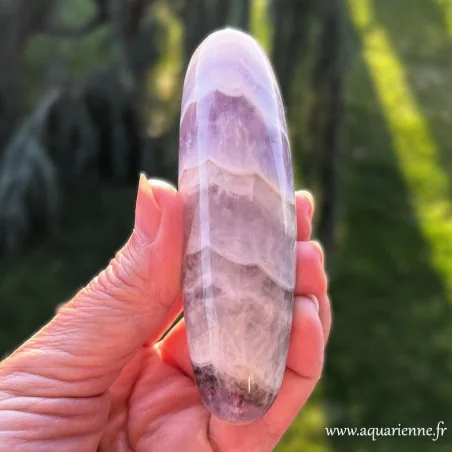 améthyste à chevrons baguette détail violet