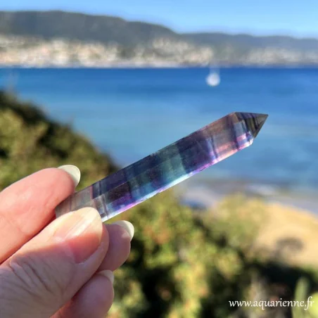 fluorite rainbow apaisante pierre anti stress pointe fine 72mm