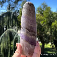 Forme libre en Améthyste rubanée de Madagascar de 17 cm