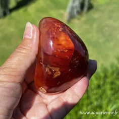 Galet poli de Cornaline naturelle de Madagascar 230g |7,5 cm pièce unique