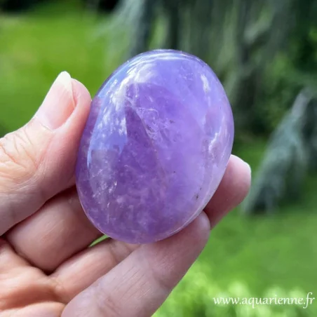Pièce unique - galet poli améthyste de Madagascar 85 g