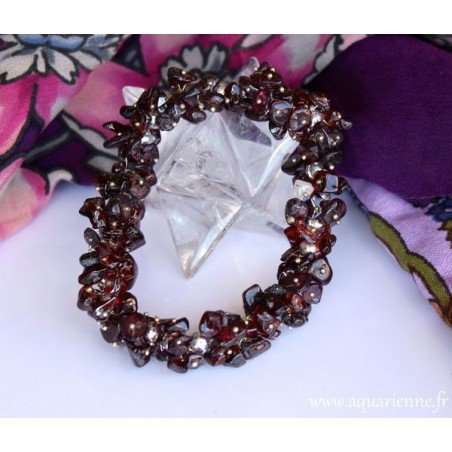 Bracelet ethnique en chips de Grenat, venu tout droit d'Inde.