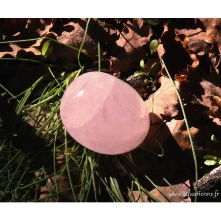 Galet Quartz rose de Madagascar