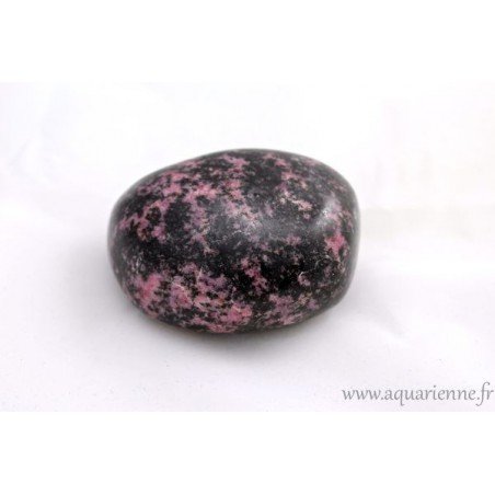 Galet en Rhodonite