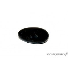 Tourmaline noire de Madagascar ou Schorl, gros galet poli de 162g que vous pouvez acheter en ligne dès maintenant.