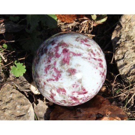 Sphère Tourmaline rose dans Quartz