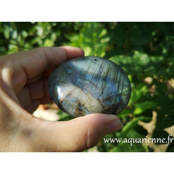 Labradorite naturelle - protection attaques pyschiques ≡ aquarienne.fr