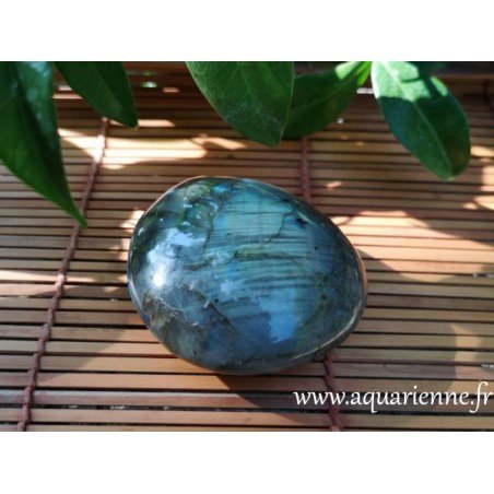 Labradorite naturelle - protection attaques pyschiques ≡ aquarienne.fr
