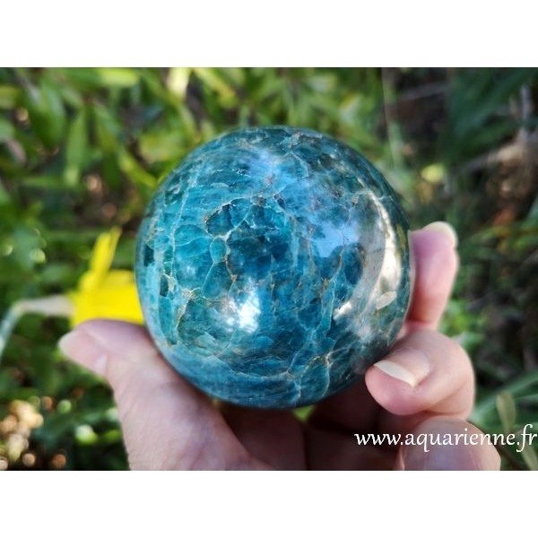 Apatite bleue sphère ø 7 cm- Revitalisation·Motivation ≡ Aquarienne.fr