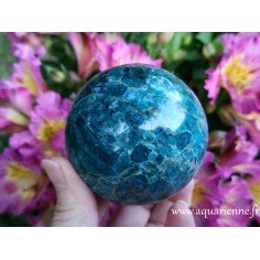 Sphère apatite bleue de Madagascar - ø 7cm · 556 g. Pierre reconstituante, incontournable en cas de burn-out.