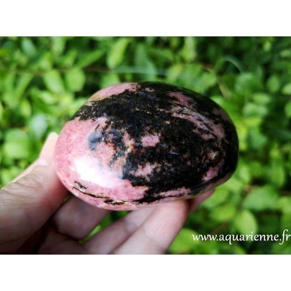 Galet Rhodonite pierre d'estime de soi sur Aquarienne.fr