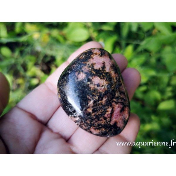 Rhodonite galet - Vertus de la Pierre sur la Boutique Aquarienne.fr