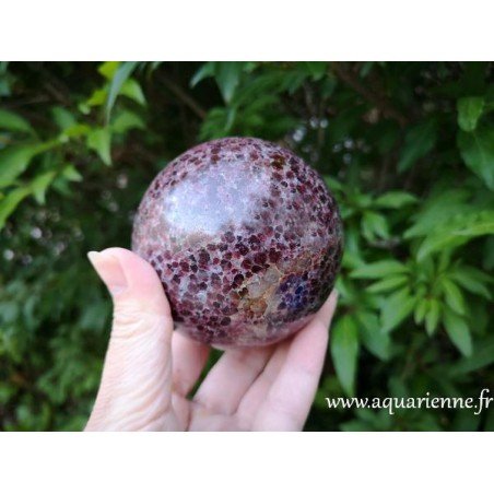 Sphère de Grenatite - roche rare - sur Boutique Aquarienne.fr
