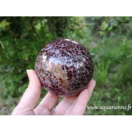 Sphère de Grenatite - roche rare - sur Boutique Aquarienne.fr