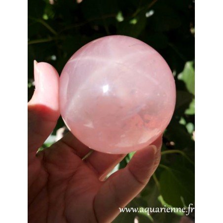 Sphère Quartz rose étoilé Pierre d'Amour ≡ Aquarienne.fr