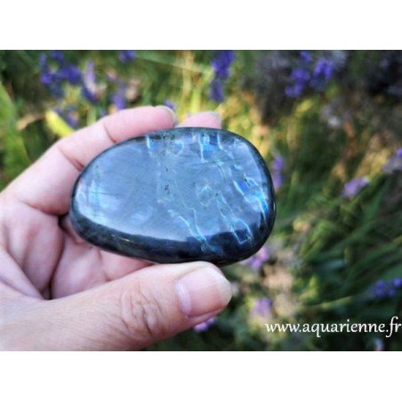 Labradorite naturelle - protection attaques pyschiques ≡ aquarienne.fr