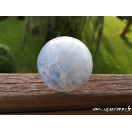 Sphère Calcite bleue de Madagascar ø7cm