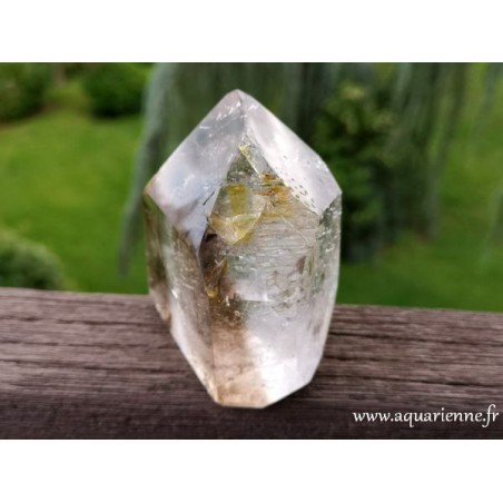 Quartz fumé à fantômes et inclusions · Pointe 7,7 cm