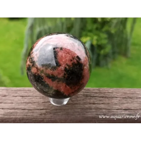 Rhodonite sphère polie ø 65 mm