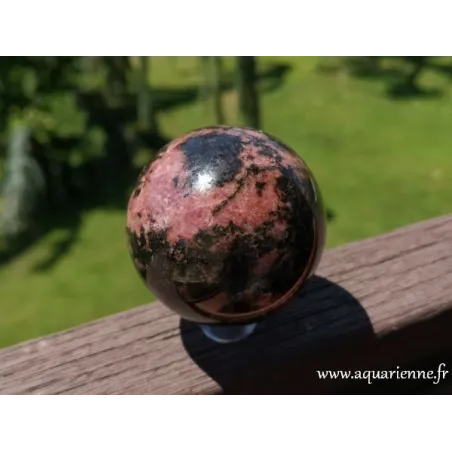 Rhodonite sphère polie ø 65 mm