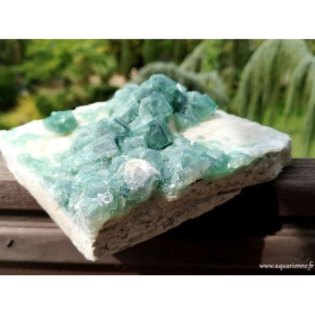 Cristaux cubiques de Fluorite verte de Madagascar sur gangue - Pierre brute 1kg970