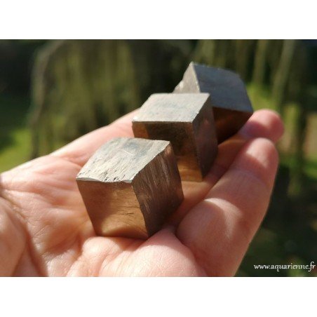 Pyrite brute d'Espagne · Cristal cubique