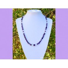 "Paisible", collier de 63 cm, composé de perles d'Améthyste et de Cristal de roche. Bijou Création, pièce unique.