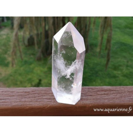 Pointe quartz clair avec une face Isis à 5 côtés, de 138mm de haut, pesant 525 g que vous pouvez acheter dès maintenant.