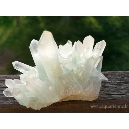 Quartz à inclusions de Fuchsite de Madagascar, belle druse multipointes de 440g que vous pouvez acheter dès maintenant