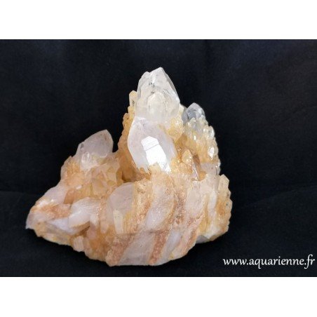 Belle druse de quartz céleste doré de Madagascar, pierre unique. Idée cadeau pour amoureux des pierres et cristaux.