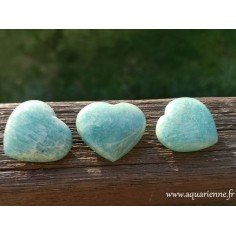 Amazonite taillée et polie en forme de cœur. Taille et forme idéale pour l'emmener partout et bénéficier des énergies.