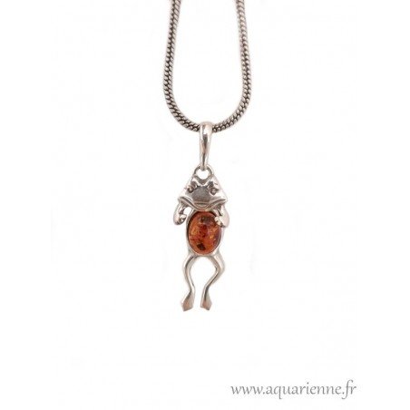Argent 925 et Ambre pour ce pendentif modèle grenouille avec tête articulée. Les énergies de l'Ambre sont solaires.