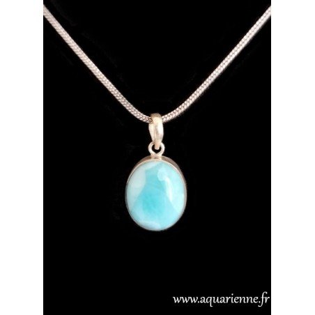 Pendentif cabochon de Larimar forme ovale sur Argent 925 que vous pouvez acheter en ligne dès maintenant.