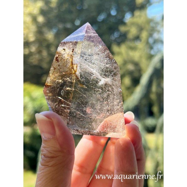 Pointe de Quartz fumé avec inclusions. Pierre d'ancrage, nettoie et purifie votre champ énergétique. Pièce unique.