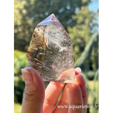Pointe de Quartz fumé avec inclusions. Pierre d'ancrage, nettoie et purifie votre champ énergétique. Pièce unique.