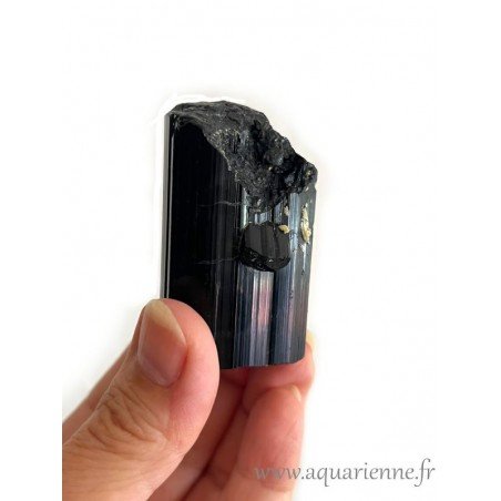 114g Tourmaline noire brute de Madagascar. Pierre d'enracinement, pièce unique que vous pouvez acheter dès maintenant.