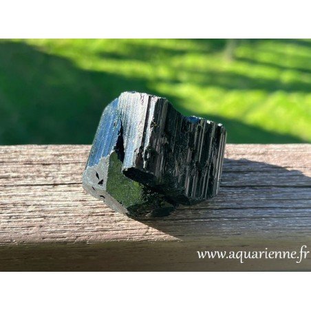 Tourmaline noire brute de Madagascar-160g. Pierre de protection, de purification et d'ancrage. Pièce unique.