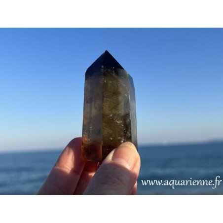 Quartz fumé de Madagascar- pointe Isis : 7,4 cm -126g. Pierre d'ancrage et de protection. Pièce unique.