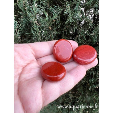 Pierre plate de jaspe rouge de 3 cm, idéale pour lithothérapie, méditation, glisser dans une poche.