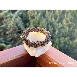 Bracelet en chips d'Oeil de Tigre, artisanat Inde. Une pierre de protection à l'éclat chatoyant à votre poignet.