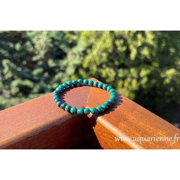 Élégance protectrice : Bracelet en Malachite AA du Congo, perles de 6mm.